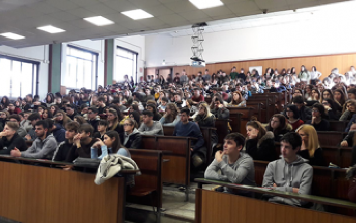 Un ponte tra scuola e università